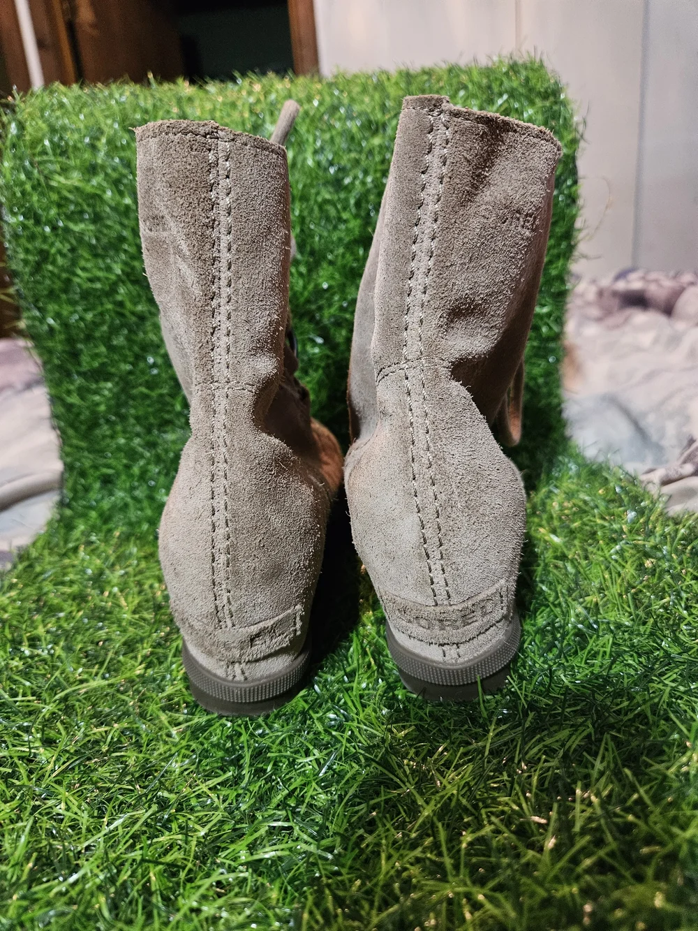 Sorel lace up